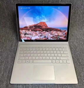 2 in 1 Business Tablets Microsoft Surface Book 2 I5 8th 8GB RAM 256GB SSD 13.5inch Laptop Business and Educational Laptop