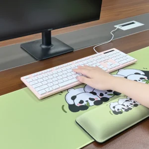 Customized Rubber Cartoon Gaming Mouse Pad with Wrist Rest Desk Pad for Office and Home