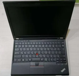 Ordinateur Portable Used Laptops for Lenovo Business Laptop Dual Core I5 12inch 95% New Refurbished Laptop Business